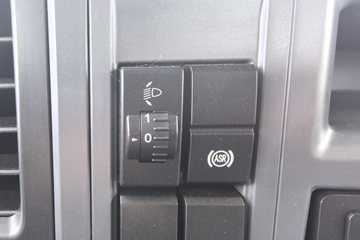 ����HOWO�Ῠ���� 4.15�׵��Ŵ��綯��ʽ�Ῠ �й�����100.87kWhͼƬ