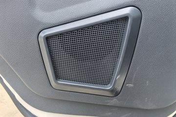 ����HOWO�Ῠ���� 4.15�׵��Ŵ��綯��ʽ�Ῠ �й�����100.87kWhͼƬ