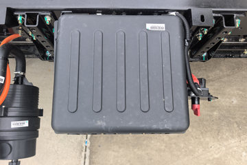 ����HOWO�Ῠ���� 4.15�׵��Ŵ��綯��ʽ�Ῠ �й�����100.87kWhͼƬ