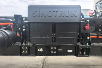 ����HOWO�Ῠ���� 4.15�׵��Ŵ��綯��ʽ�Ῠ �й�����100.87kWhͼƬ