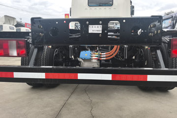 ����HOWO�Ῠ���� 4.15�׵��Ŵ��綯��ʽ�Ῠ �й�����100.87kWhͼƬ