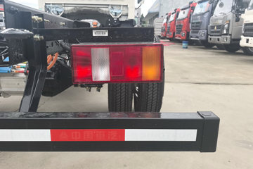 ����HOWO�Ῠ���� 4.15�׵��Ŵ��綯��ʽ�Ῠ �й�����100.87kWhͼƬ