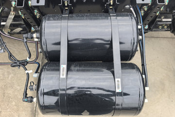 ����HOWO�Ῠ���� 4.15�׵��Ŵ��綯��ʽ�Ῠ �й�����100.87kWhͼƬ