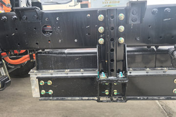 ����HOWO�Ῠ���� 4.15�׵��Ŵ��綯��ʽ�Ῠ �й�����100.87kWhͼƬ