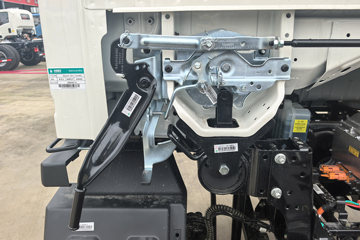 ����HOWO�Ῠ���� 4.15�׵��Ŵ��綯��ʽ�Ῠ �й�����100.87kWhͼƬ