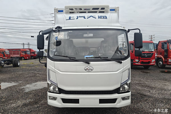 上汽轻卡 大拿T1 4.5T 4米纯电动冷藏车(液刹)100.46kWh