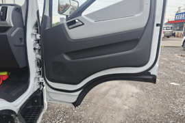 大拿T1&nbsp;电动冷藏车驾驶室图片