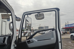 上汽跃进 大拿T1 天行版 4X2 4.09米单排纯电动冷藏车 宁德时代100.07kWh