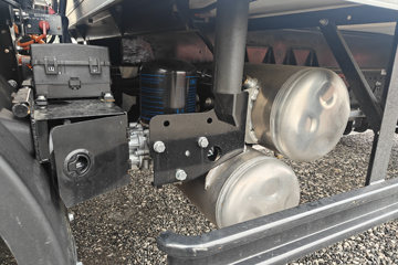 ����Ծ�� ����T1 ���а� 4X2 4.09�׵��Ŵ��綯��س� ����ʱ��100.07kWhͼƬ