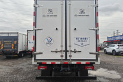 上汽跃进 大拿T1 天行版 4X2 4.09米单排纯电动冷藏车 宁德时代100.07kWh