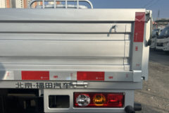 福田祥菱V5 2L汽油 139马力 东安5档 2.7米双排栏板微卡