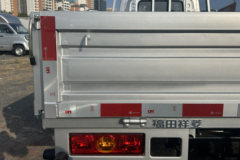 福田祥菱V5 2L汽油 139马力 东安5档 2.7米双排栏板微卡