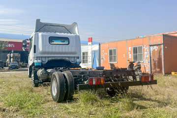 Զ�� ����H8E 2025���ǻ۰� 4X2 4.02�׵��Ŵ��綯��س� ����ʱ��140.41kWhͼƬ