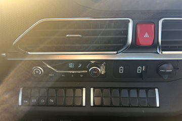����HOWO���� 2025�� 2.5L���� 180���� �й�����12�� 4.15�׵��Ų�դʽ�ῨͼƬ