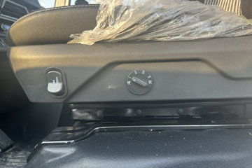 ����HOWO���� 2025�� 2.5L���� 180���� �й�����12�� 4.15�׵��Ų�դʽ�ῨͼƬ