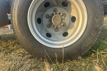 ����HOWO���� 2025�� 2.5L���� 180���� �й�����12�� 4.15�׵��Ų�դʽ�ῨͼƬ