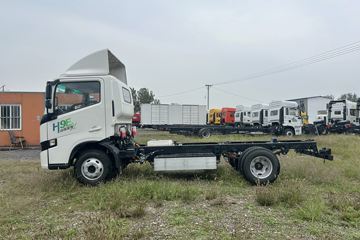 Զ�� ����H9E ���˰� 4X2 4.02�׵��Ŵ��綯��س� ��о132.6kWhͼƬ