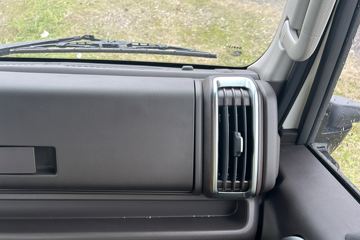 Զ�� ����H9E ���˰� 4X2 4.02�׵��Ŵ��綯��س� ��о132.6kWhͼƬ