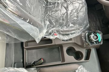 Զ�� ����H9E ���˰� 4X2 4.02�׵��Ŵ��綯��س� ��о132.6kWhͼƬ