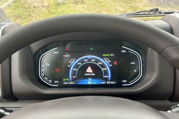 Զ�� ����H9E ���˰� 4X2 4.02�׵��Ŵ��綯��س� ��о132.6kWhͼƬ