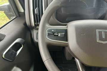 Զ�� ����H9E ���˰� 4X2 4.02�׵��Ŵ��綯��س� ��о132.6kWhͼƬ