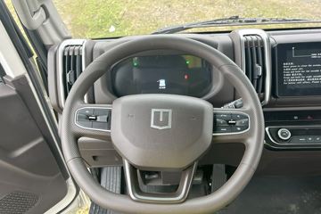 Զ�� ����H9E ���˰� 4X2 4.02�׵��Ŵ��綯��س� ��о132.6kWhͼƬ