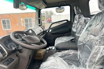 Զ�� ����H9E ���˰� 4X2 4.02�׵��Ŵ��綯��س� ��о132.6kWhͼƬ