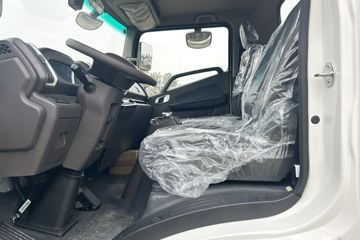 Զ�� ����H9E ���˰� 4X2 4.02�׵��Ŵ��綯��س� ��о132.6kWhͼƬ