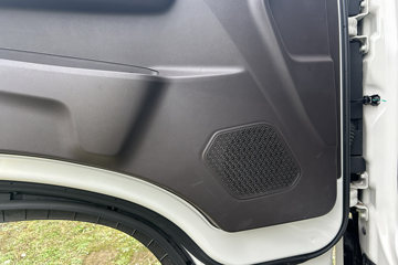 Զ�� ����H9E ���˰� 4X2 4.02�׵��Ŵ��綯��س� ��о132.6kWhͼƬ