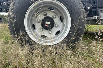 Զ�� ����H9E ���˰� 4X2 4.02�׵��Ŵ��綯��س� ��о132.6kWhͼƬ