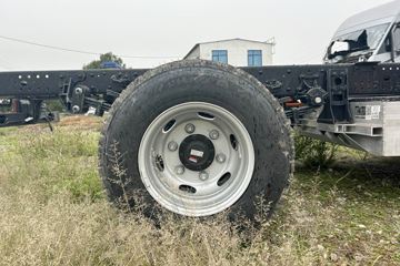 Զ�� ����H9E ���˰� 4X2 4.02�׵��Ŵ��綯��س� ��о132.6kWhͼƬ