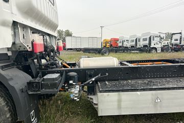 Զ�� ����H9E ���˰� 4X2 4.02�׵��Ŵ��綯��س� ��о132.6kWhͼƬ