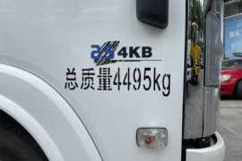 五十铃M100&nbsp;载货车外观                                                图片