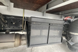 五十铃M100&nbsp;载货车底盘                                                图片