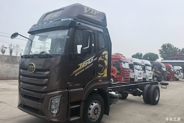 哈尔滨市解放J6G载货车系列,打折优惠,降2万,赶快抢购!