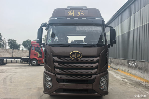 上海解放J6G载货车系列，打折优惠，降4.18万，赶快抢购！