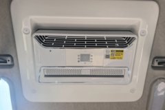 一汽解放J6G Pro领航版 7.8L柴油 380马力 4X2 一汽解放10档 全浮高顶 6.75米栏板载货车