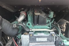 一汽解放J6G Pro领航版 7.8L柴油 380马力 4X2 一汽解放10档 全浮高顶 6.75米栏板载货车