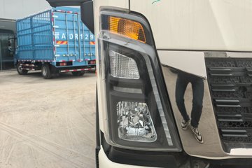 ����HOWOͳ˧ 4.15�׵��Ŵ��綯��դʽ�Ῠ ����150.83kWhͼƬ