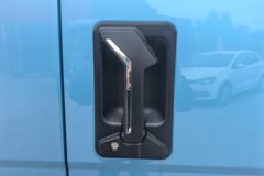 重汽HOWO统帅 气刹 4.15米单排纯电动仓栅式轻卡 宁德时代140.41kWh