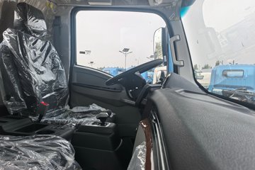 ����HOWOͳ˧ ��ɲ 4.15�׵��Ŵ��綯��դʽ�Ῠ ����ʱ��140.41kWhͼƬ