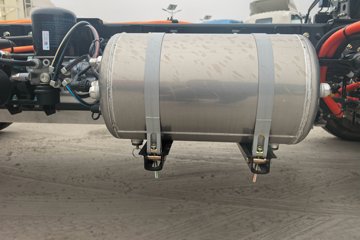 ����HOWOͳ˧ ��ɲ 4.15�׵��Ŵ��綯��դʽ�Ῠ ����ʱ��140.41kWhͼƬ