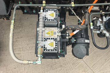 ����HOWOͳ˧ ��ɲ 4.15�׵��Ŵ��綯��դʽ�Ῠ ����ʱ��140.41kWhͼƬ