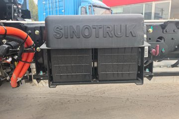 ����HOWOͳ˧ ��ɲ 4.15�׵��Ŵ��綯��դʽ�Ῠ ����ʱ��140.41kWhͼƬ