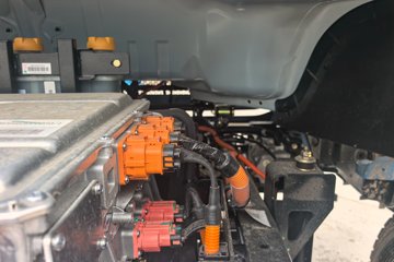 ����HOWOͳ˧ ��ɲ 4.15�׵��Ŵ��綯��դʽ�Ῠ ����ʱ��140.41kWhͼƬ