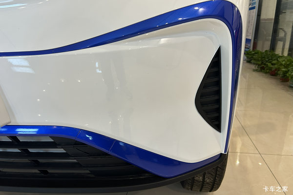 抢购在行动!无锡市蓝猫M1电动封闭厢货降价大放送,立降0.68万