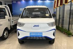 江淮客运版面包车蓝猫M1年底大放价，优惠0.5万元起