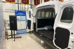 江淮1van蓝猫M1 6座 纯电动多用途乘用车 50.38kWh 江淮1van蓝猫M1 6座 纯电动多用途乘用车 50.38kWh