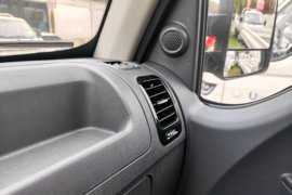 恺达EX6(原帅铃i3)&nbsp;电动载货车驾驶室图片