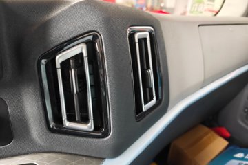 ����HOWO����PRO 2.5L���� 170���� ��ʿ��8�� 4.15�׵��������ῨͼƬ